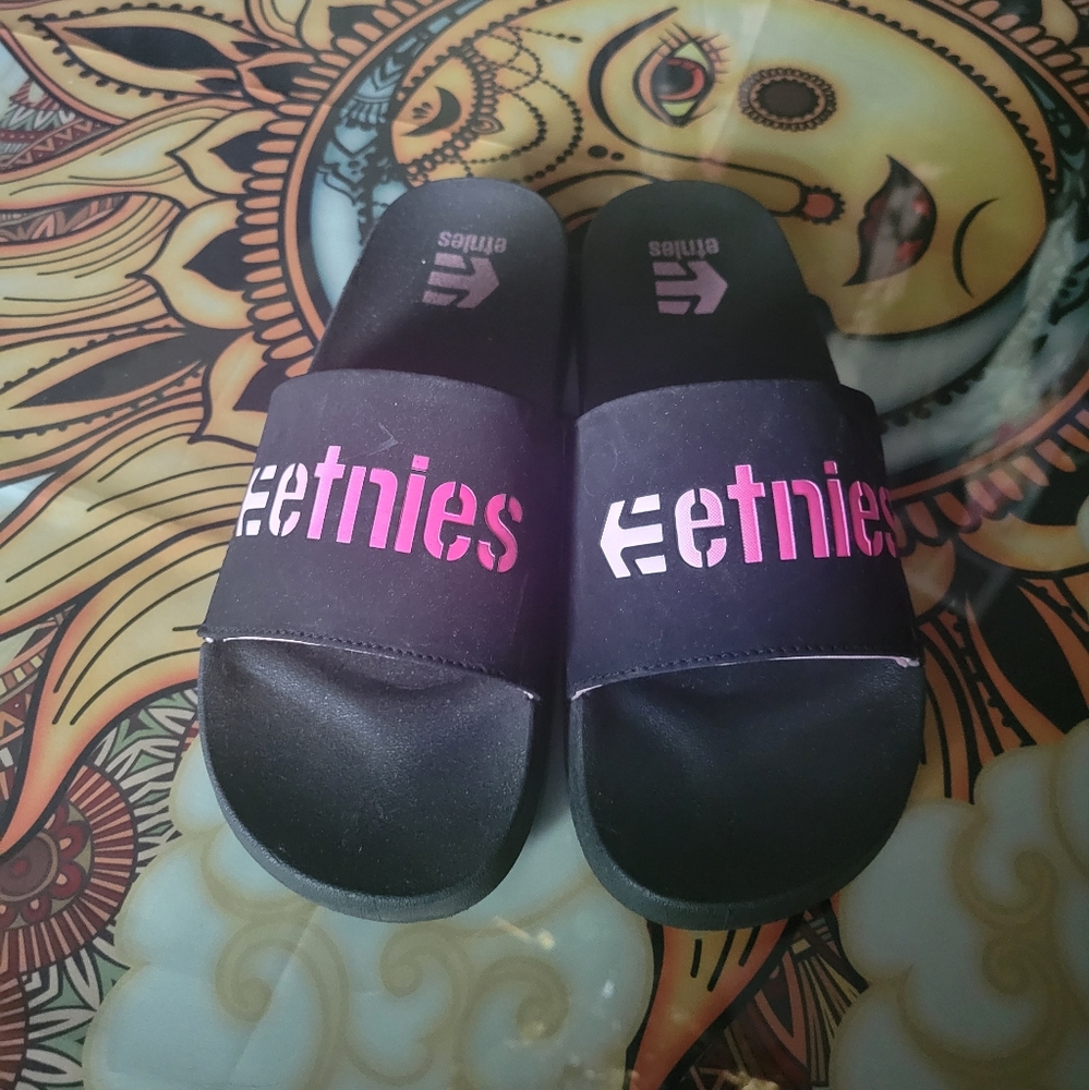 Etnies womens slides